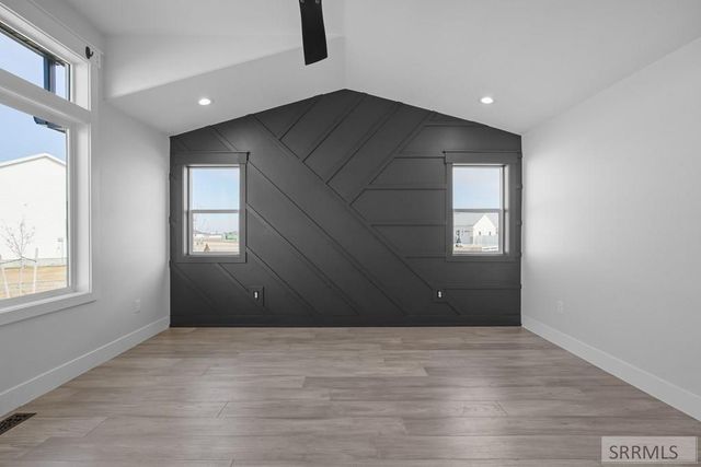 834 E 1580 N, Shelley, ID 83274