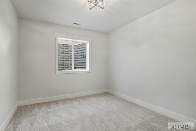 834 E 1580 N, Shelley, ID 83274