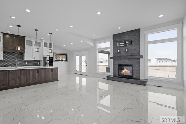 834 E 1580 N, Shelley, ID 83274