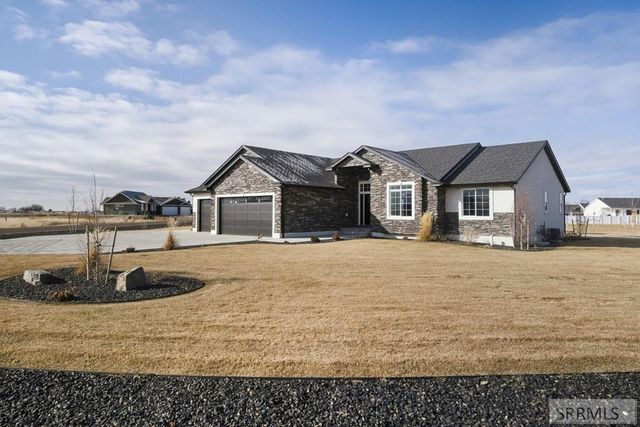 834 E 1580 N, Shelley, ID 83274