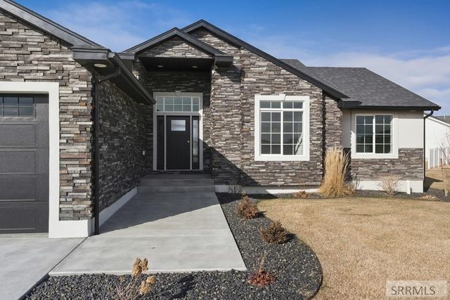 834 E 1580 N, Shelley, ID 83274