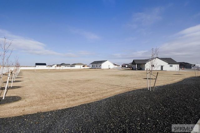 834 E 1580 N, Shelley, ID 83274