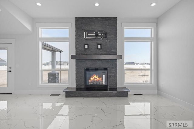 834 E 1580 N, Shelley, ID 83274