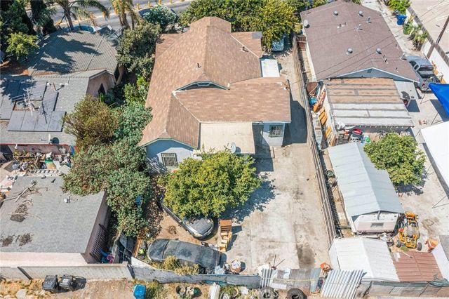 11422 Willowbrook, Los Angeles, CA 90059