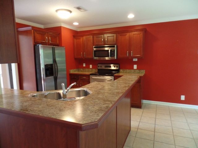 4381 Taylor Hall Ln, Adams, TN 37010