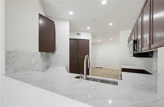 24 Heritage, Aliso Viejo, CA 92656