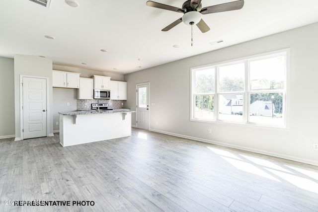 13 W Coulter Court, Selma, NC 27576