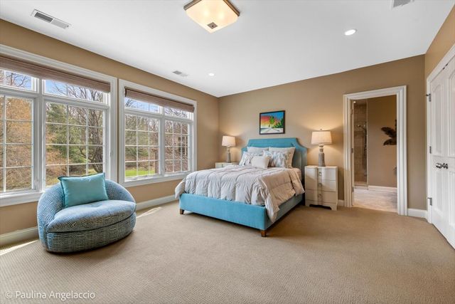 419 N Valley Hill Road, Bull Valley, IL 60098