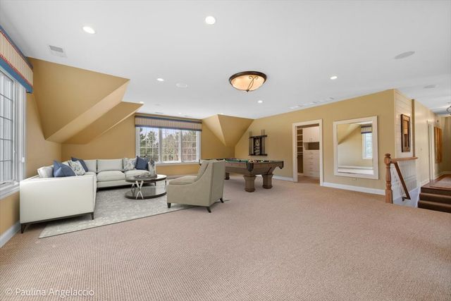 419 N Valley Hill Road, Bull Valley, IL 60098