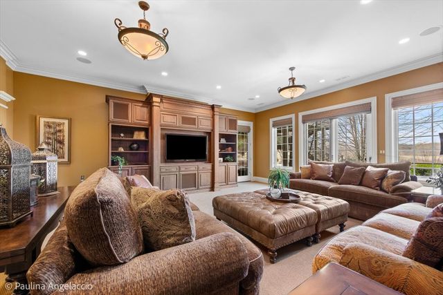 419 N Valley Hill Road, Bull Valley, IL 60098