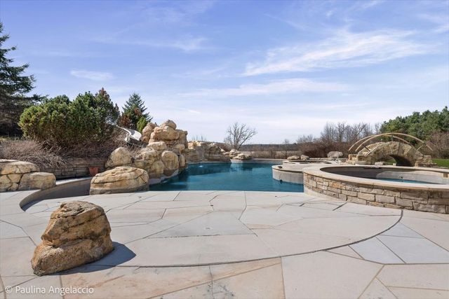 419 N Valley Hill Road, Bull Valley, IL 60098