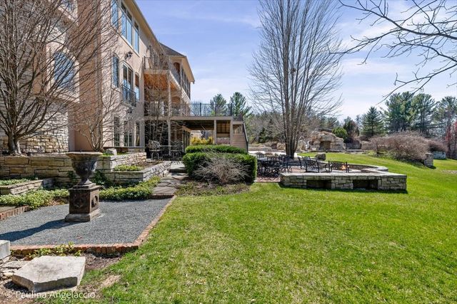 419 N Valley Hill Road, Bull Valley, IL 60098