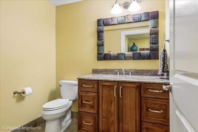419 N Valley Hill Road, Bull Valley, IL 60098