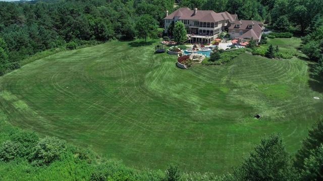 419 N Valley Hill Road, Bull Valley, IL 60098