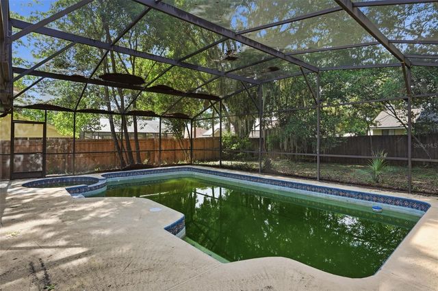 733 SWAYING PALM DRIVE, Apopka, FL 32712