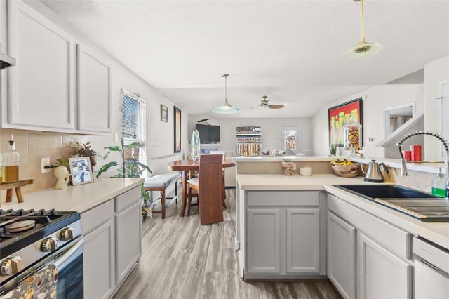 615 Ashlen Drive, Houston, TX 77073