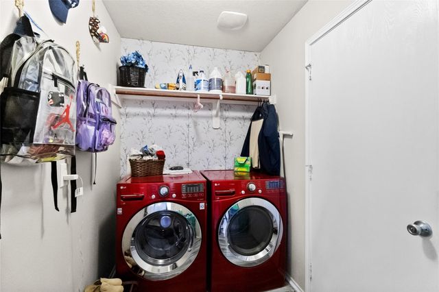 615 Ashlen Drive, Houston, TX 77073