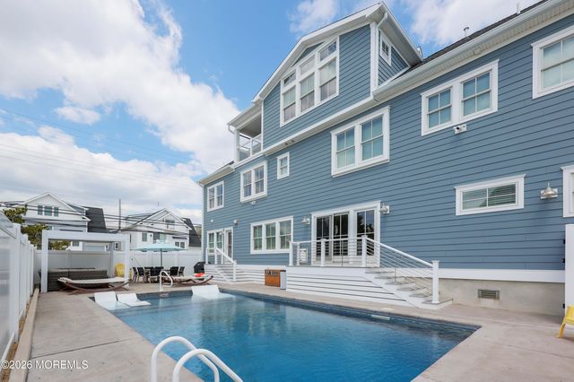 116 8th Avenue, Mantoloking, NJ 08738