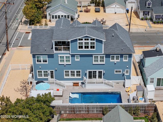 116 8th Avenue, Mantoloking, NJ 08738