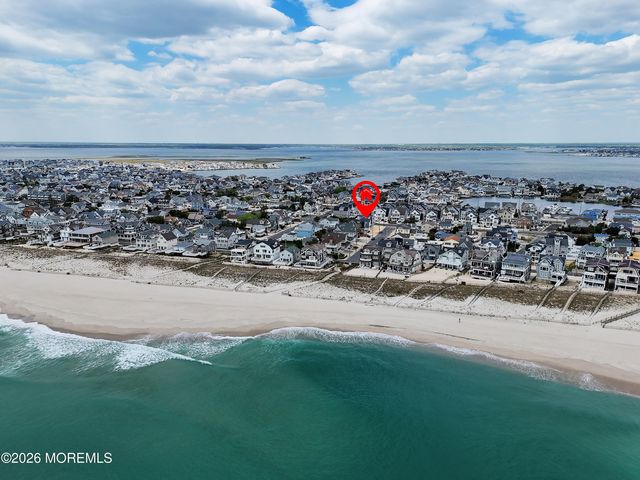 116 8th Avenue, Mantoloking, NJ 08738