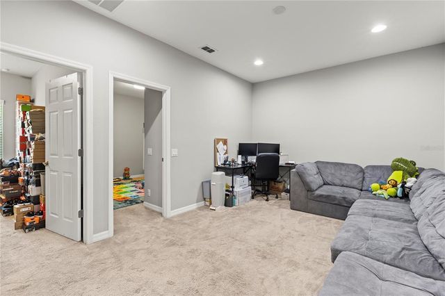 6406 SANCTUARY CREEK LANE, Tampa, FL 33625