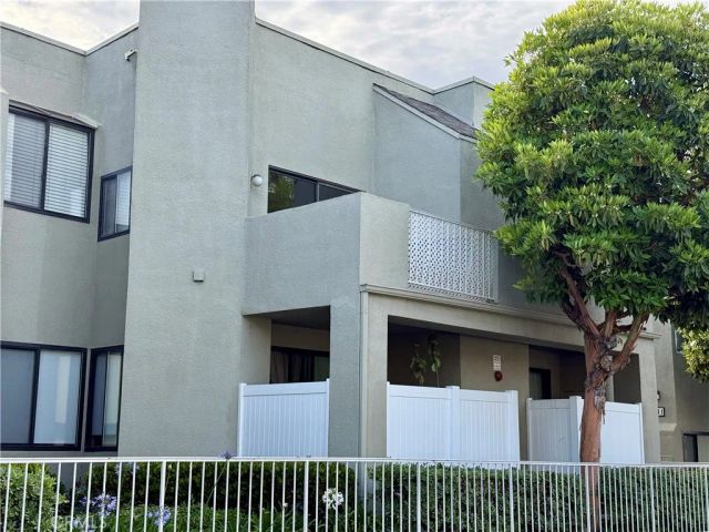 17661 Sergio Circle CI103, Huntington Beach, CA 92647