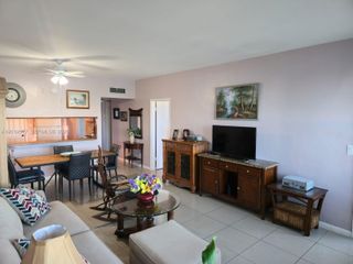 18707 NE 14th Ave 727, Miami, FL 33179
