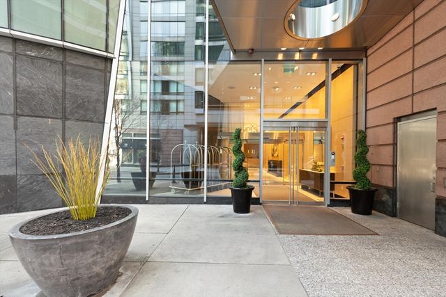2 Avery Street PH1H, Boston, MA 02111