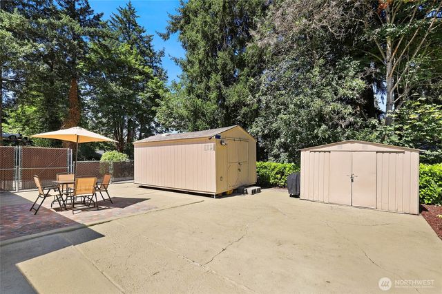 10013 Barnes Lane S, Tacoma, WA 98444