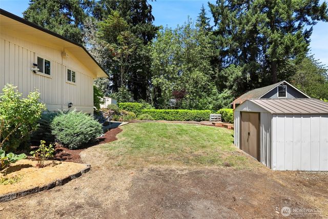 10013 Barnes Lane S, Tacoma, WA 98444
