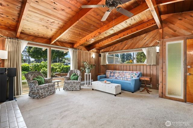 10013 Barnes Lane S, Tacoma, WA 98444