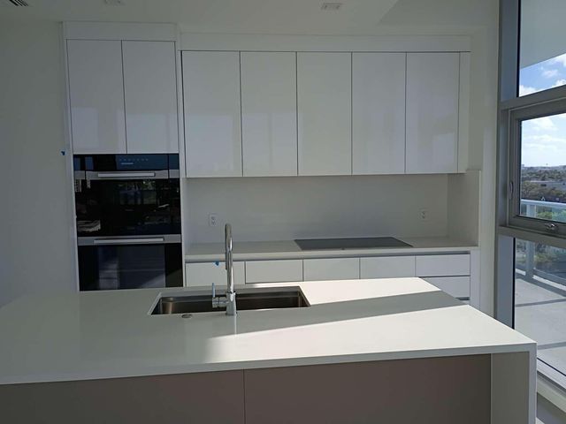 220 Lake Shore Drive 823, West Palm Beach, FL 33403