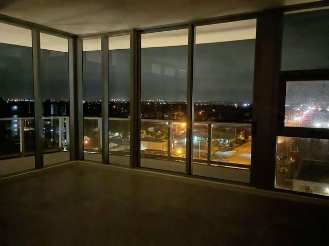 220 Lake Shore Drive 823, West Palm Beach, FL 33403