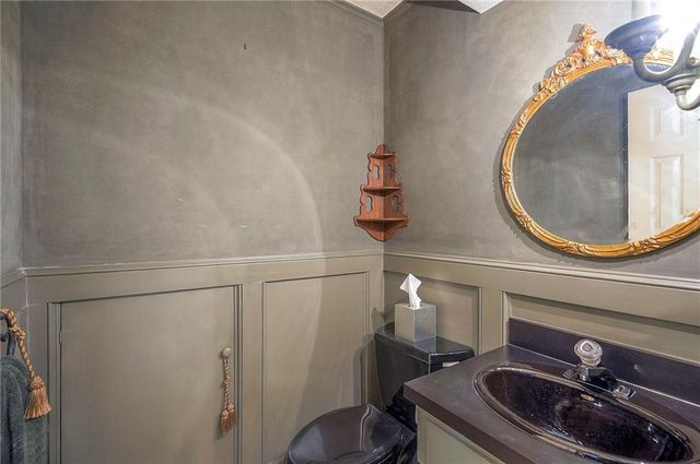 12441 Charlotte Street, Kansas City, MO 64146