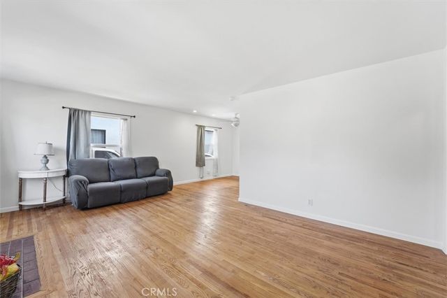 20926 Brighton Avenue, Torrance, CA 90501