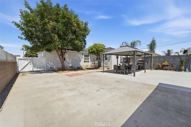 20926 Brighton Avenue, Torrance, CA 90501