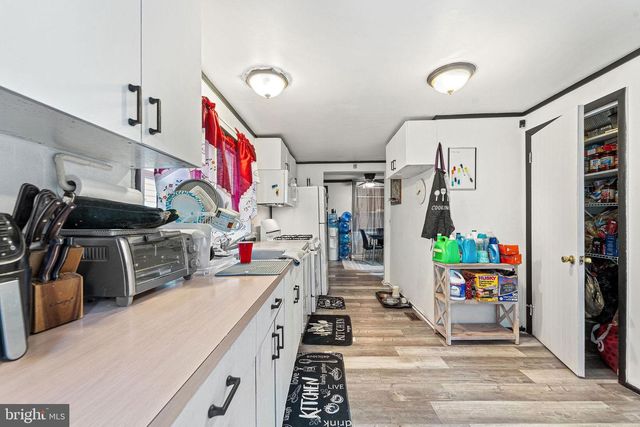 210 YORK ST, Burlington, NJ 08016