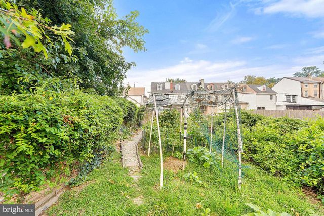 210 YORK ST, Burlington, NJ 08016