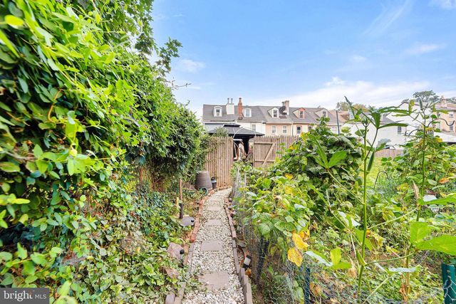 210 YORK ST, Burlington, NJ 08016