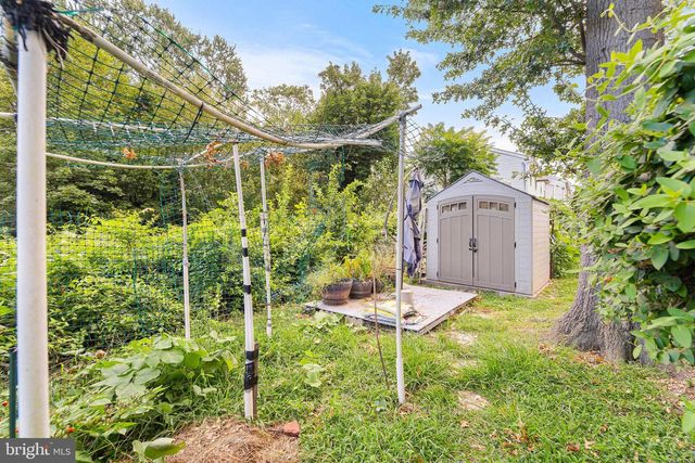 210 YORK ST, Burlington, NJ 08016