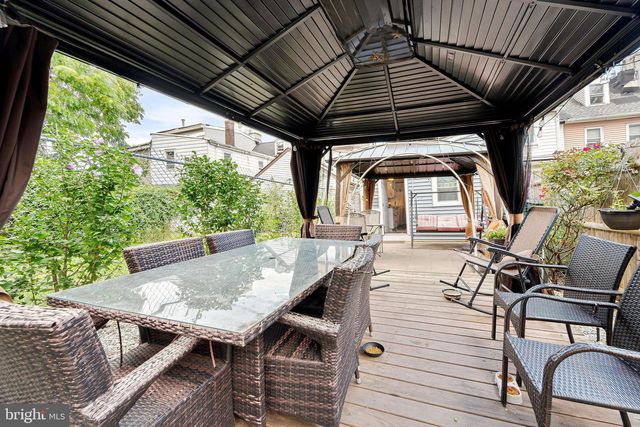 210 YORK ST, Burlington, NJ 08016