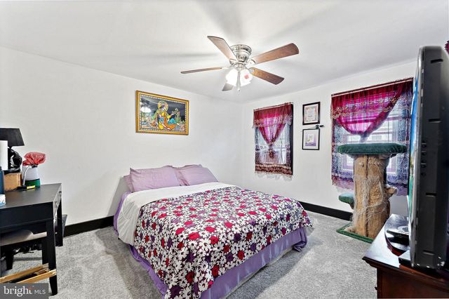 210 YORK ST, Burlington, NJ 08016