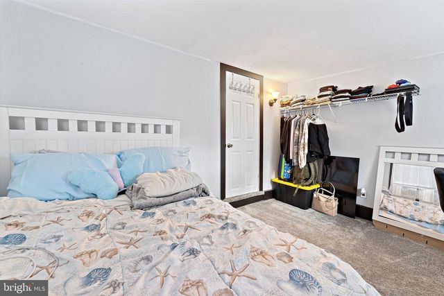 210 YORK ST, Burlington, NJ 08016