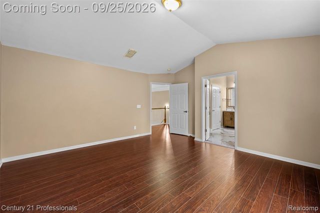 49385 Central Park E, Utica, MI 48317