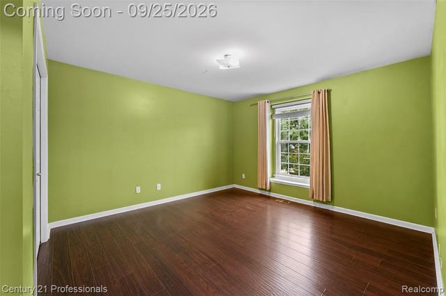49385 Central Park E, Utica, MI 48317