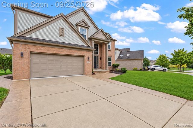 49385 Central Park E, Utica, MI 48317