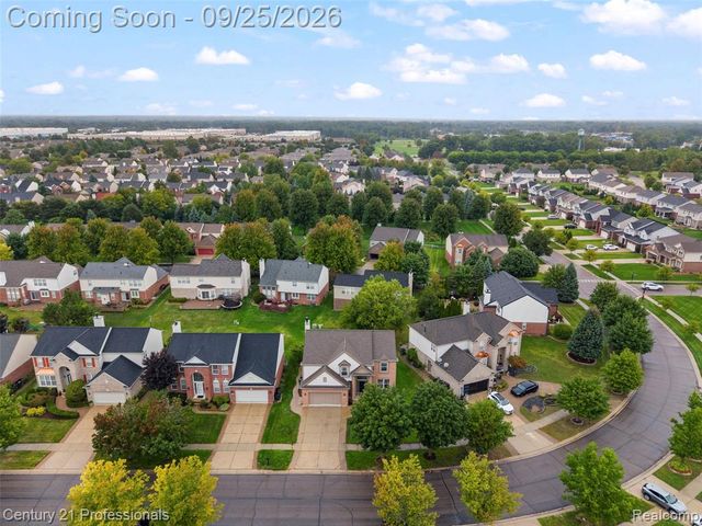 49385 Central Park E, Utica, MI 48317