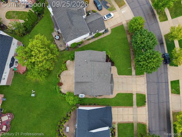 49385 Central Park E, Utica, MI 48317