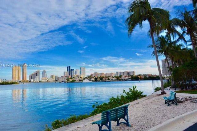 3205 NE 184th St 9302, Aventura, FL 33160