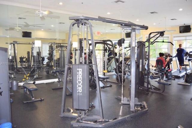 3205 NE 184th St 9302, Aventura, FL 33160